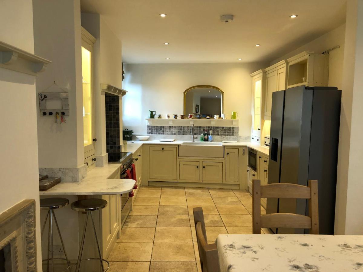 Lauras Townhouse Apartments Lansdown Slope Townhouse バース エクステリア 写真