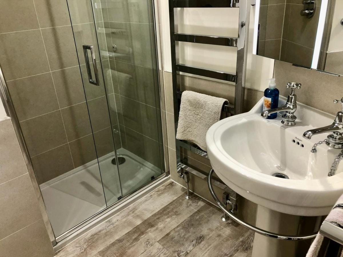 Lauras Townhouse Apartments Lansdown Slope Townhouse バース エクステリア 写真