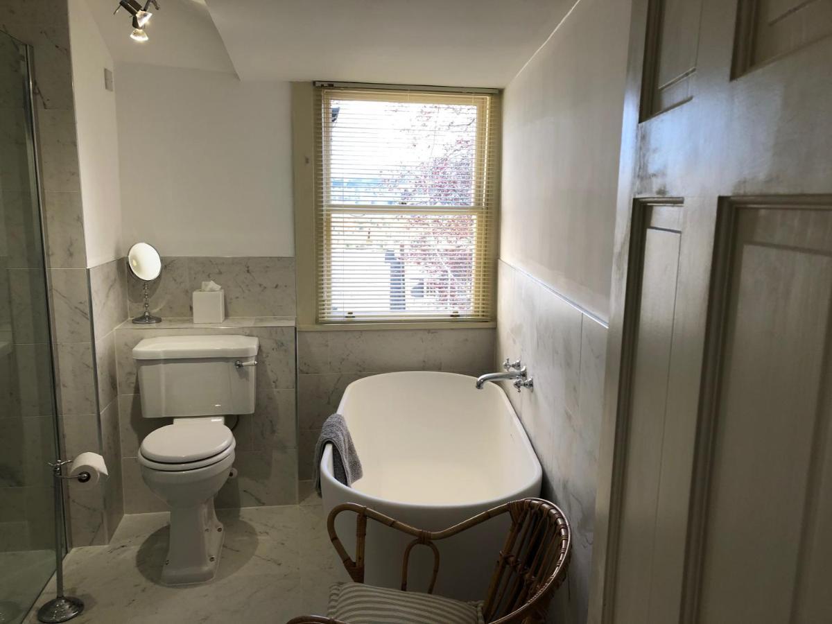 Lauras Townhouse Apartments Lansdown Slope Townhouse バース エクステリア 写真