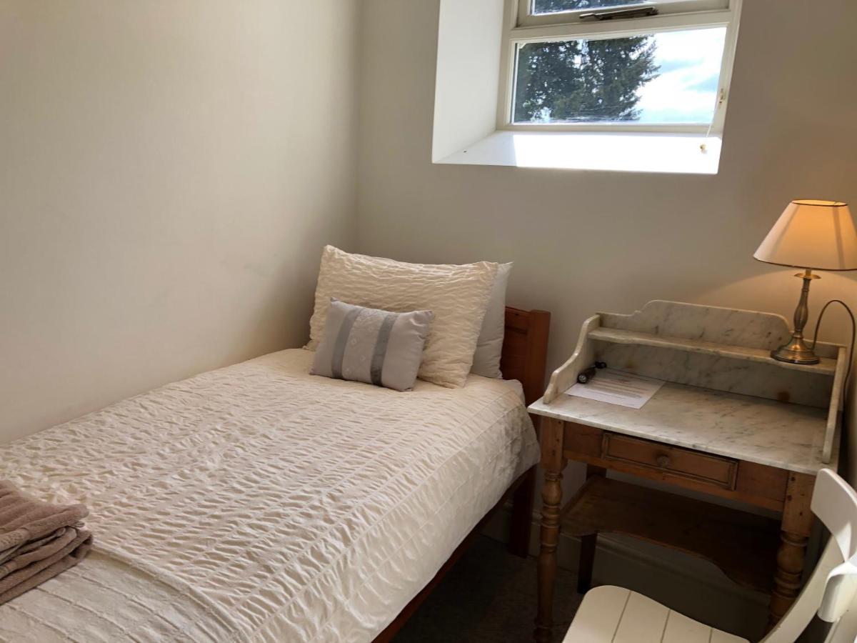 Lauras Townhouse Apartments Lansdown Slope Townhouse バース エクステリア 写真