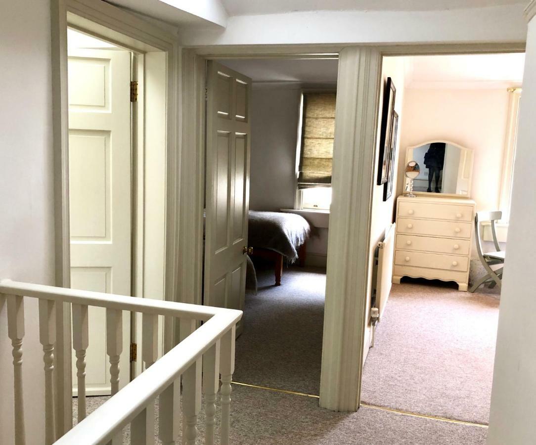 Lauras Townhouse Apartments Lansdown Slope Townhouse バース エクステリア 写真