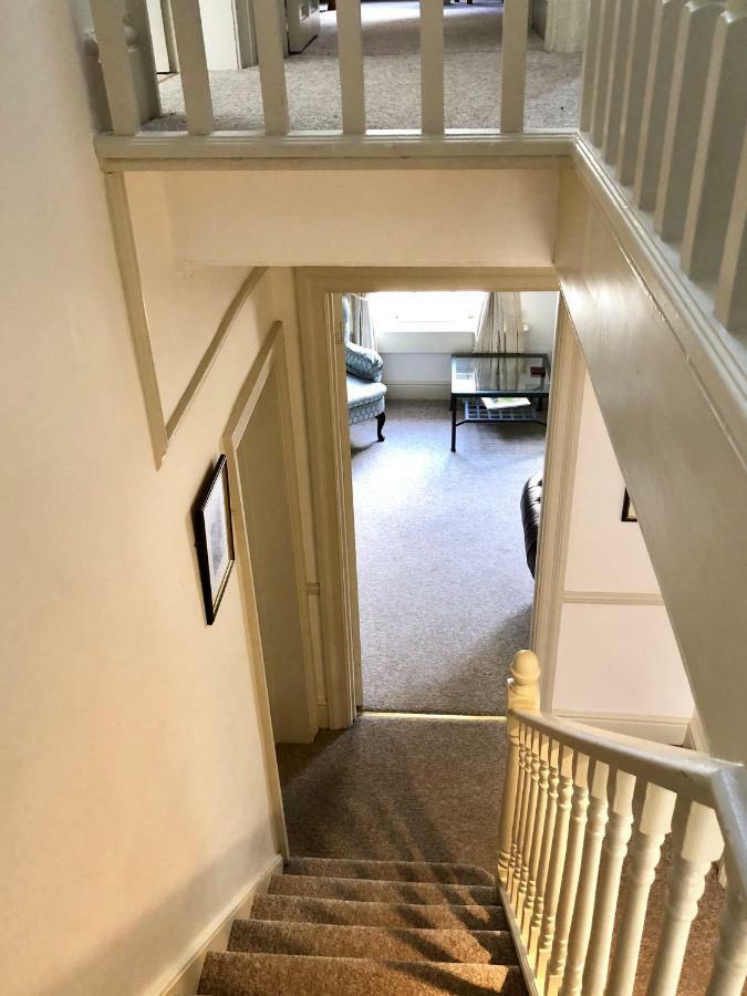 Lauras Townhouse Apartments Lansdown Slope Townhouse バース エクステリア 写真